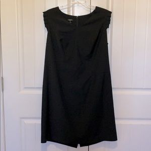 Woman petite black seasonless wool sheath dress